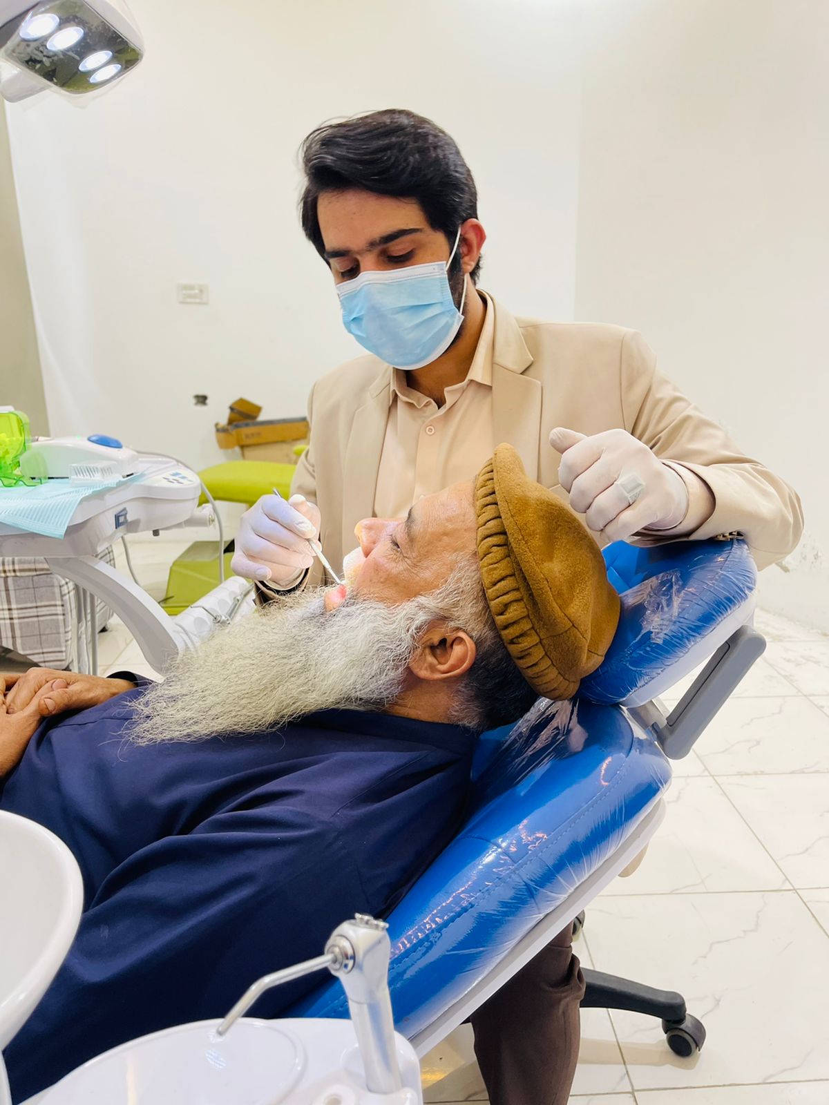 Best Dentist, Aesthetic Physician in Gujranwala | Dr. Shakeel Asif